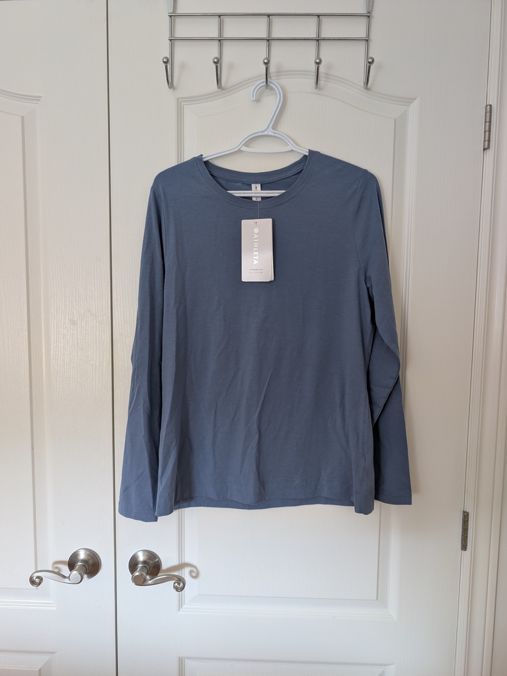 Athleta Outbound Top NWT Size Large Blue